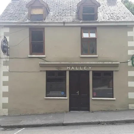 Vee Village House *